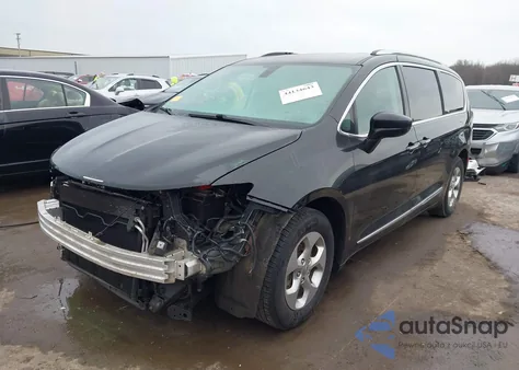 2017 Chrysler Pacifica Touring-L Plus из США, поврежденный, VIN 2C4RC1EG8HR727320